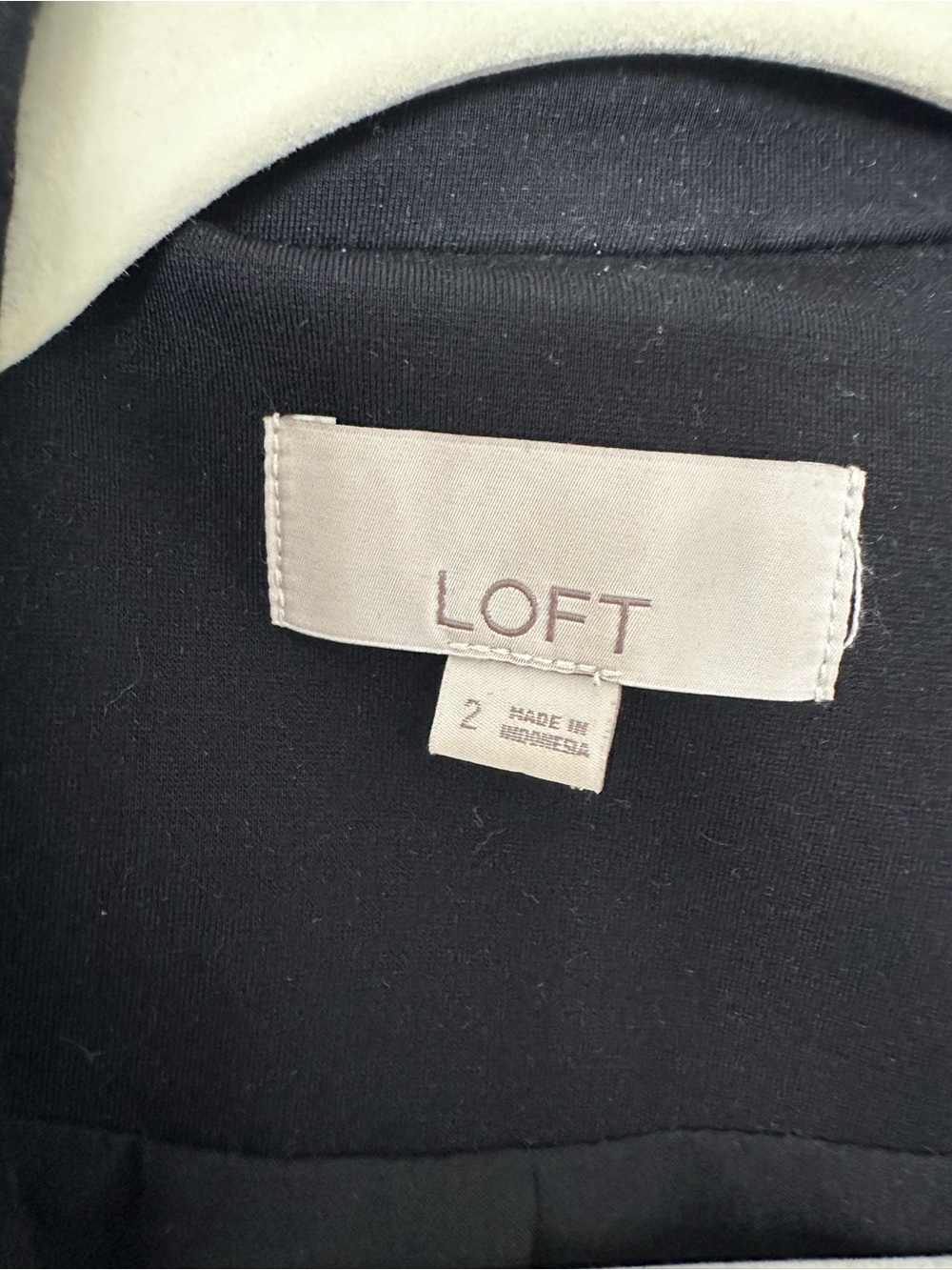 LOFT Black Single-Button Blazer - Picture 3 of 4